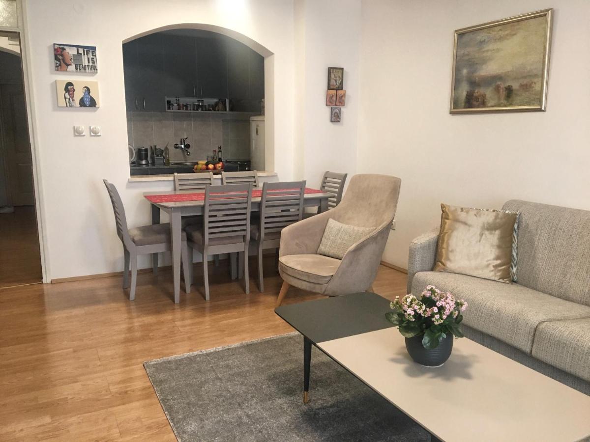 Home Apartment Petrovac Kültér fotó